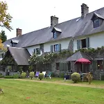 Saint-sauveur Hideaway Ferienhaus *
