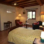 Saint-sauveur Hideaway *